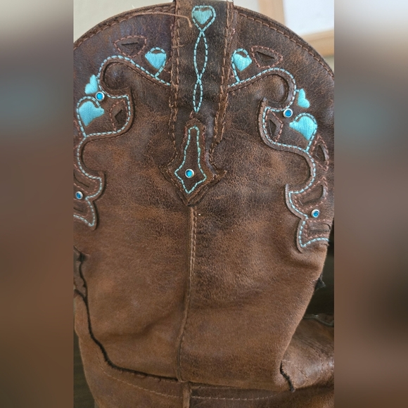 LITTLE GIRLS BROWN VINTAGE ROPER BOOTS WITH TURQUOISE EMBROIDERY AND CRYSTALS - Picture 6 of 8